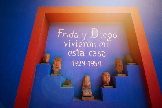 Unveiling the Unique Artistic Styles of Frida Kahlo and Diego Rivera