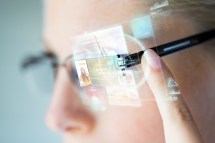 A Comprehensive Guide to Understanding the Technology behind Smart Glasses